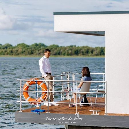 Hausboot Kranichnest Ξενοδοχείο Ribnitz-Damgarten Εξωτερικό φωτογραφία